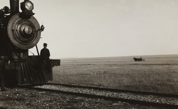 An iron road&nbsp;runnin’